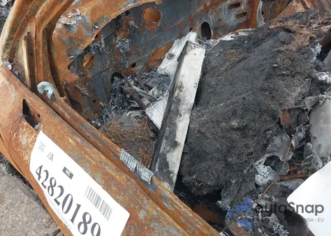 2018 Audi Q5 2.0T Premium/2.0T Tech Premium z USA, uszkodzony, nr VIN WA1BNAFY2J2070645